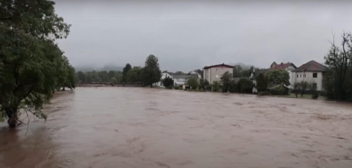 Papież modli się za ofiary klęsk żywiołowych w Słowenii i Gruzji