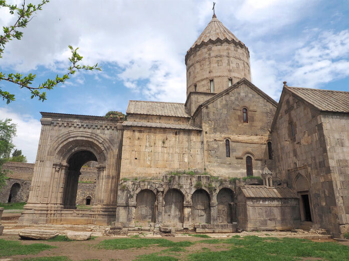 Armeńskie Chrześcijaństwo - wschodnia pamięć Kościoła