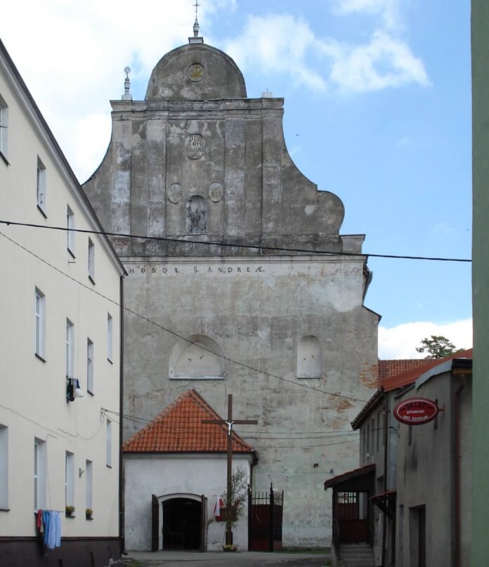 Odnowa historycznego dziedzictwa: remont Kościoła św. Andrzeja Apostoła z wsparciem węgierskich dyplomatów
